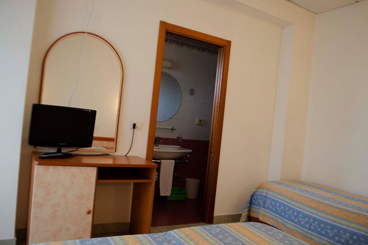 Residence Comfort Riccione Exterior foto